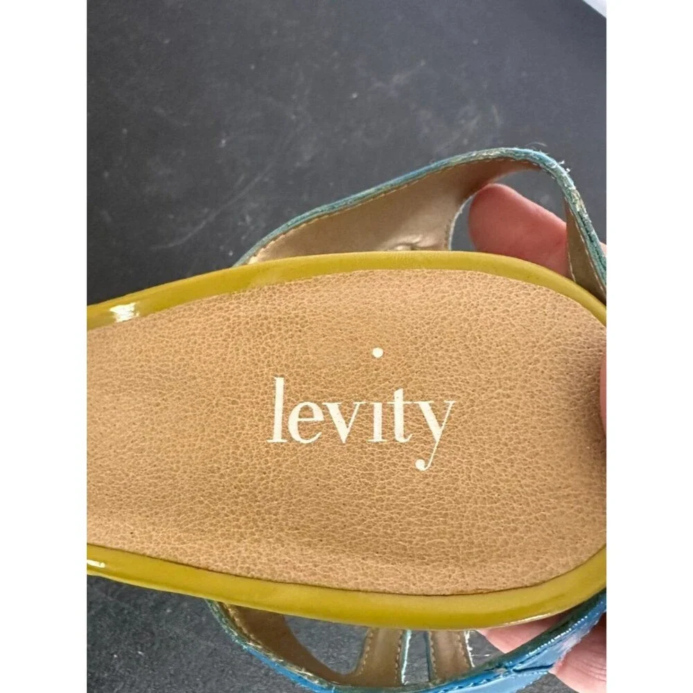 Levity Blue Green Platform Sandals Size 9 Womens Shoes